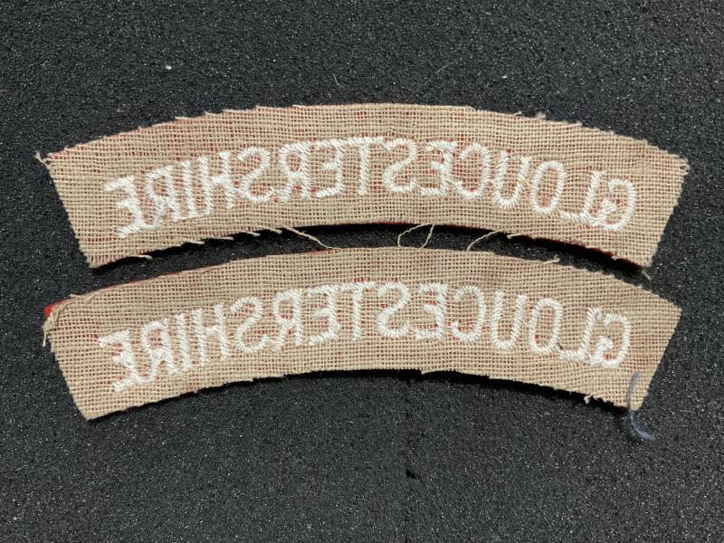 WW2 GLOUCESTERSHIRE Regt cloth shoulder titles