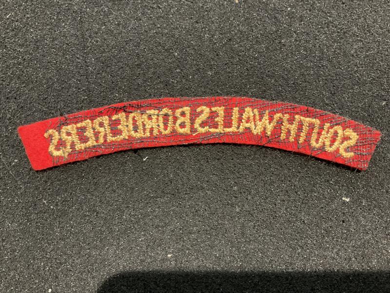 SOUTH WALES BORDERERS Cloth shoulder title
