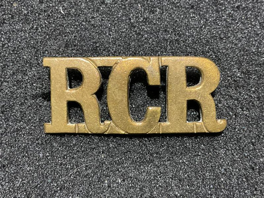Gradia Militaria -  WW2 Royal Canadian Regiment shoulder title