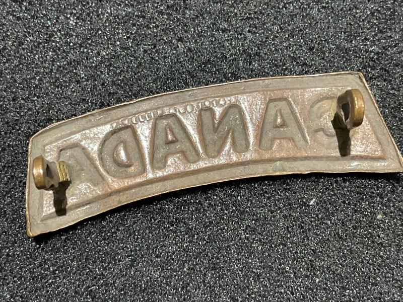 1914 Dated CANADA non voided shoulder title
