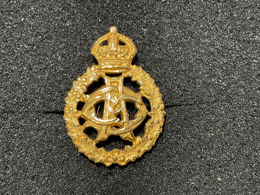 Gradia Militaria -  WW1/2 Canadian Army Dental Corps field service cap badge