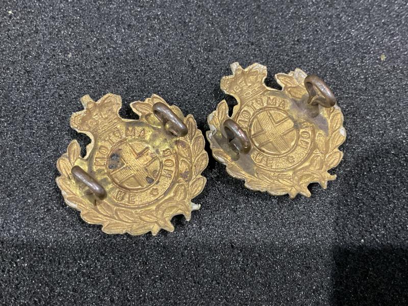 Q.V.C Northamptonshire Regiment brass collars