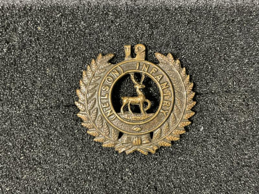 Gradia Militaria -  WW1 NZ 12th (Nelson) regiment collar badge