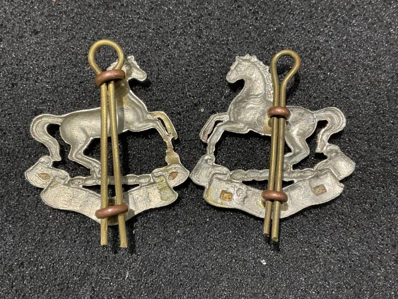 Kings Regiment (Liverpool) collar badges