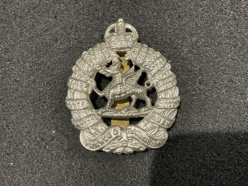 Gradia Militaria -  Monmouthshire Regiment cap badge