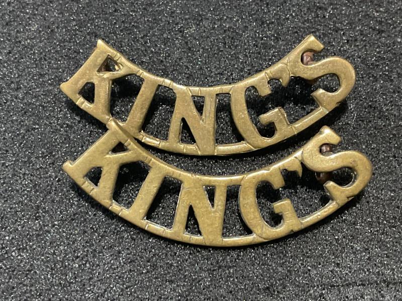 Gradia Militaria -  WW1 Kings Liverpool KINGS shoulder titles