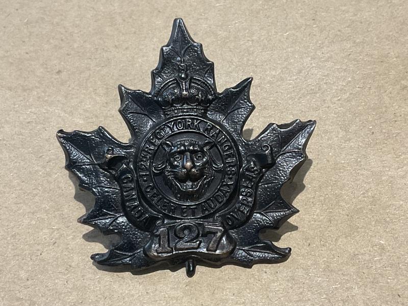 Gradia Militaria -  WW1 C.E.F 127th Inf Batt, 12th York Rangers cap badge