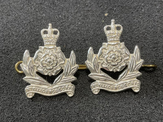 Gradia Militaria -  Post 1952 Intelligence Corps officers silvered collar badges