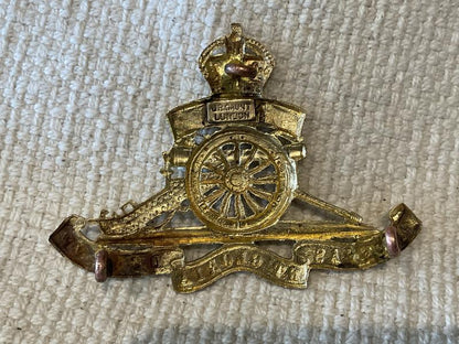 WW1 N.Z Artillery cap badge by Gaunt. London