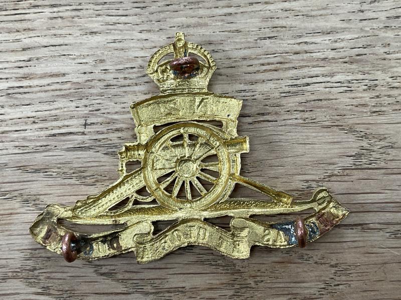 WW1 N.Z Artillery other ranks cap badge – Gradia Militaria