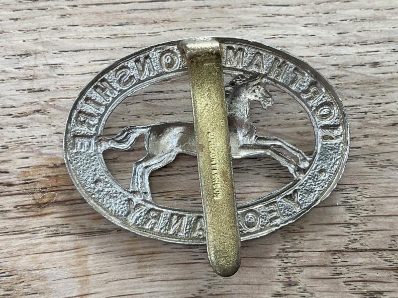 WW2 Northamptonshire Yeomanry cap badge by Gaunt
