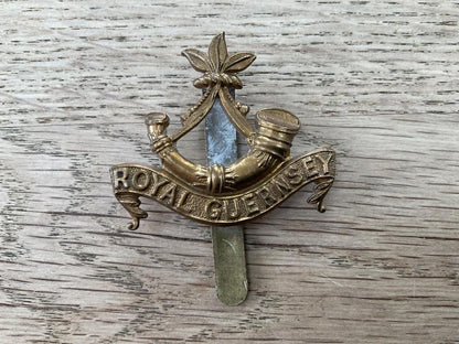 Gradia Militaria -  WW1 Royal Guernsey Light Infantry cap badge