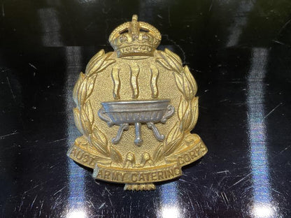 Gradia Militaria -  K/C Australian Army Catering Corps cap badge