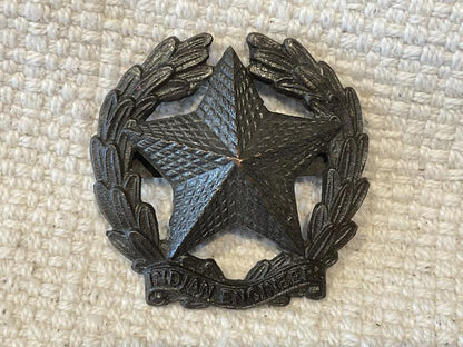 Gradia Militaria -  WW2 Indian Engineers O.S.D cap badge