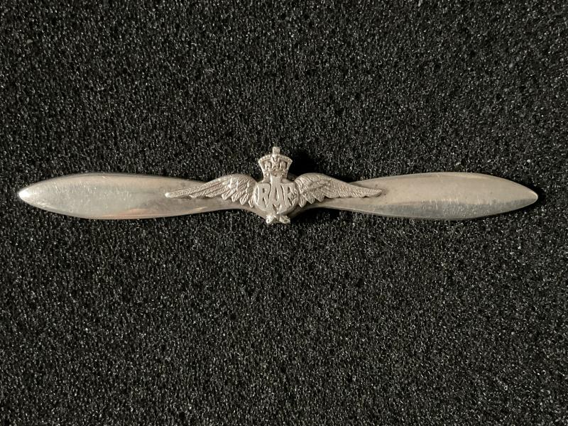 Gradia Militaria -  1944 Chester Silver Hallmarked R.A.F sweetheart