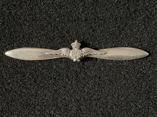 Gradia Militaria -  1944 Chester Silver Hallmarked R.A.F sweetheart