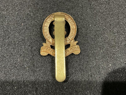 14th Kings Hussars gilded brass cap badge