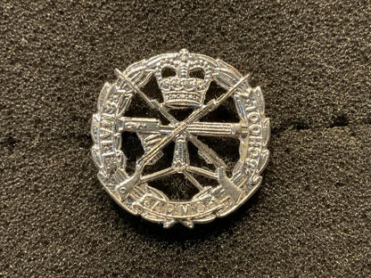 Gradia Militaria -  Small arms School officers small beret/field service badge