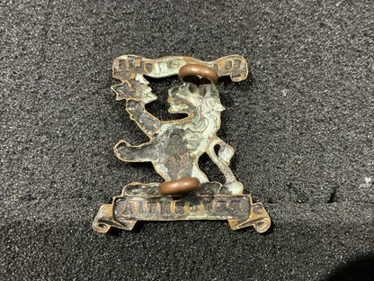Canadian 56th Liscar Rifles collar badge
