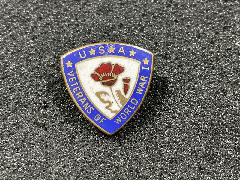 Gradia Militaria -  U.S.A Veterans of World War 1 enamel lapel badge