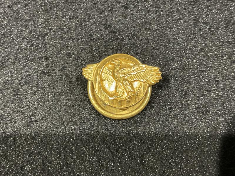 Gradia Militaria -  WW2 Honourable Discharge  Ruptured Duck lapel badge