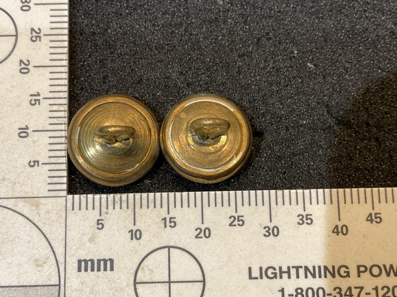 WW1/2 officers 5th Royal Inniskilling Fusiliers hat buttons