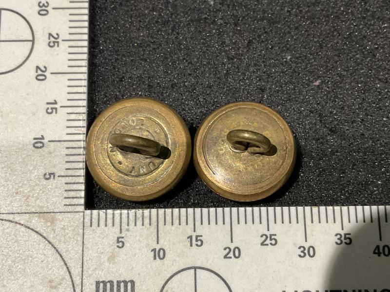 WW1/2 Royal Inniskilling Fusiliers officers hat buttons