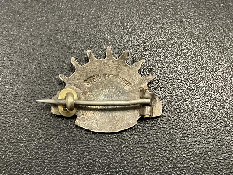 WW1/2 Australian Military Forces silver & enamel sweetheart.