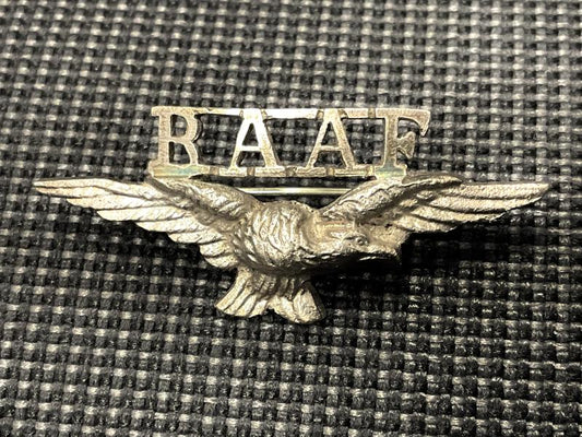 Gradia Militaria -  WW2 R.A.A.F sterling silver sweetheart brooch