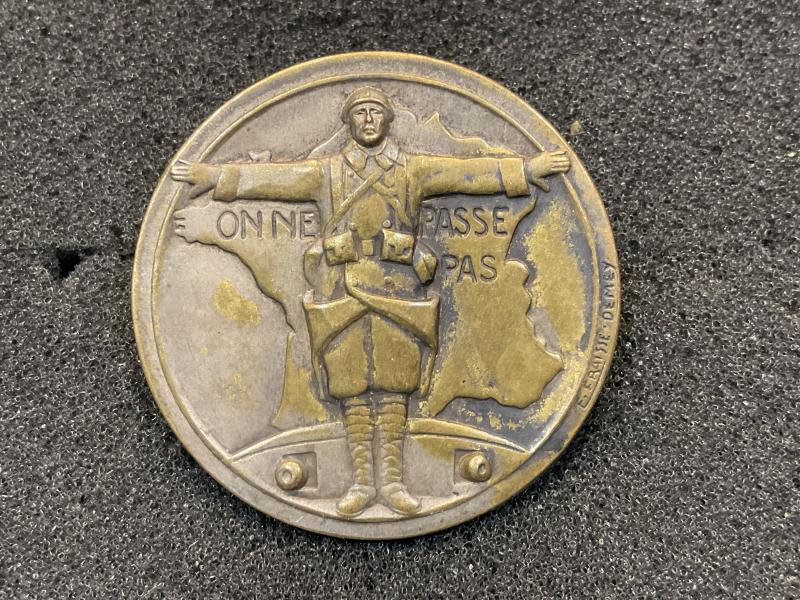 Gradia Militaria -  WW2 Maginot Line (they shall not pass) badge