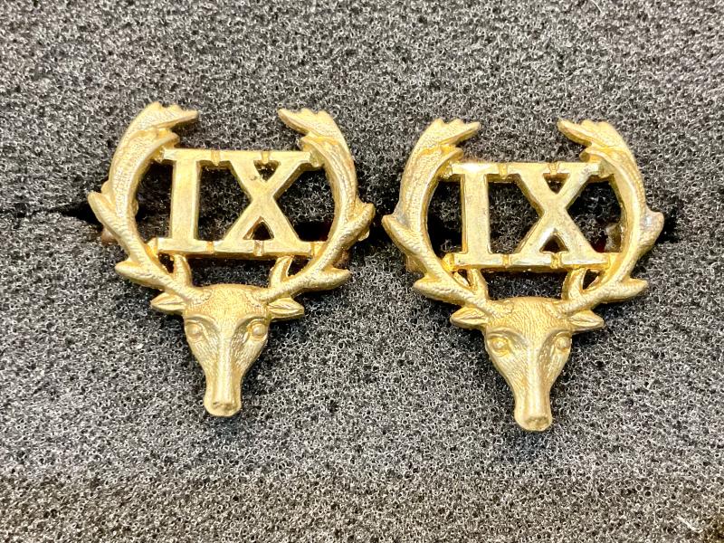 Gradia Militaria -  WW1 9th Wellington East Coast Rifles gilt collar badge