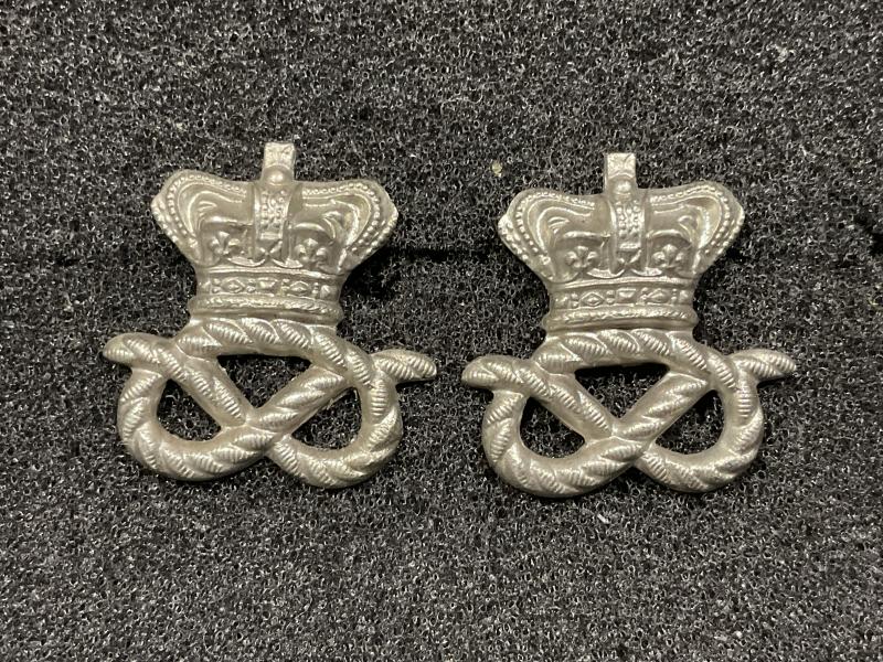 Gradia Militaria -  QVC The Staffordshire Yeomanry w/m collar badges