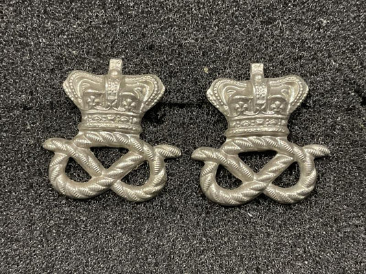 Gradia Militaria -  QVC The Staffordshire Yeomanry w/m collar badges