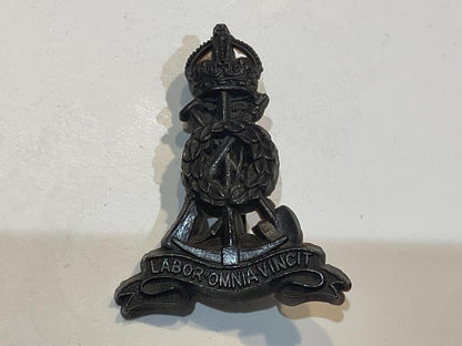 Gradia Militaria -  WW2 Economy plastic Pioneer Corps cap badge