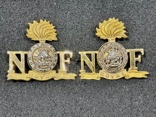 Gradia Militaria -  Royal Northumberland Fusiliers officers shoulder titles