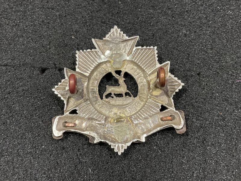 Victorian/ Edwardian Bedfordshire Regiment cap badge