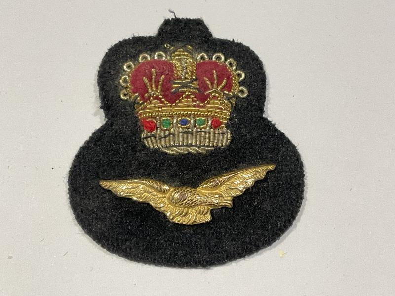 Gradia Militaria -  Q/C R.A.F Chaplains beret badge