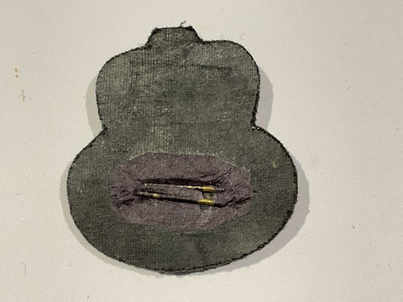 Q/C R.A.F Chaplains beret badge