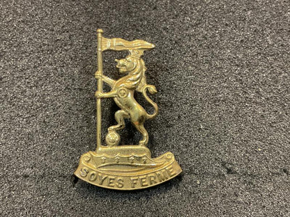 Gradia Militaria -  WW1 N.Z Rifle Brigade cap badge by Gaunt