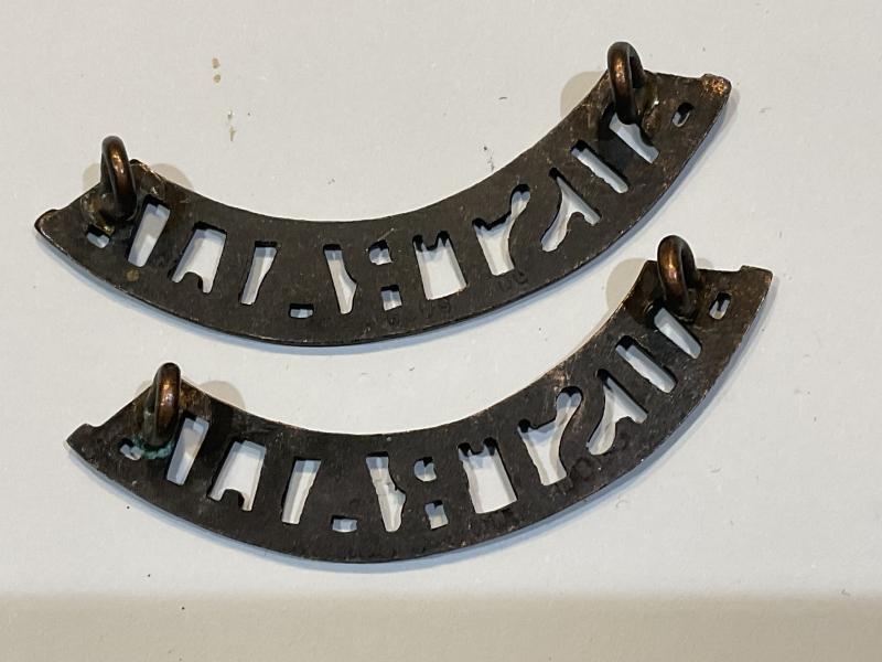WW1/2 AUSTRALIA bronzed shoulder titles
