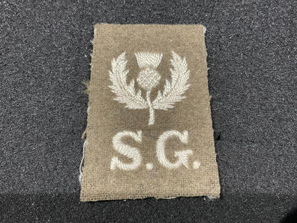 Gradia Militaria -  WW1 Scots Guards cloth shoulder title