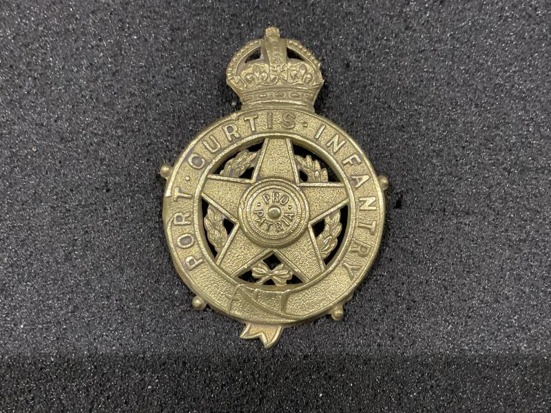 Gradia Militaria -  Australian Port Curtis Infantry 1903-12 cap badge
