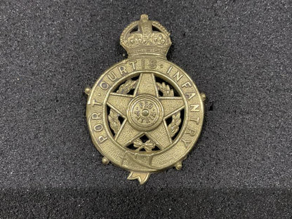 Gradia Militaria -  Australian Port Curtis Infantry 1903-12 cap badge