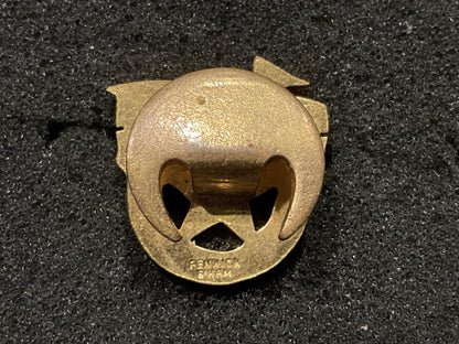 WW1 fifth Army Old Comrades Association lapel badge