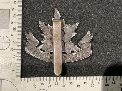 WW1 CEF 30th Inf Btn / 2nd B.C Officers cap badge