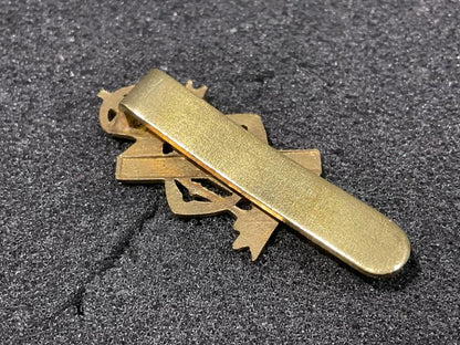 WW2 13th/18th Royal Hussars cap badge