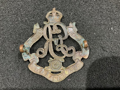 WW1 Royal Canadian Horse Artillery 1917 dated cap badge