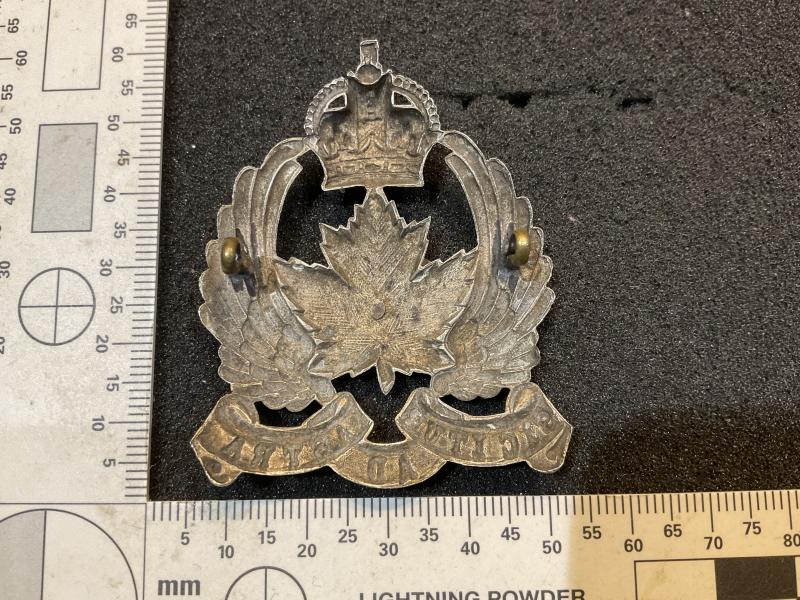 Canadian Army Air Force (CAA) cap badge 1920-24