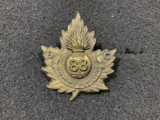 Gradia Militaria -  WW1 CEF 86th Inf Batt Victoria Fusiliers cap badge