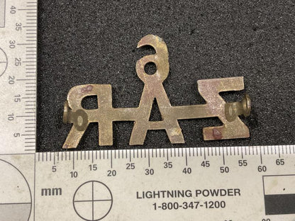 WW1 South African 6 Z.A.R brass shoulder title